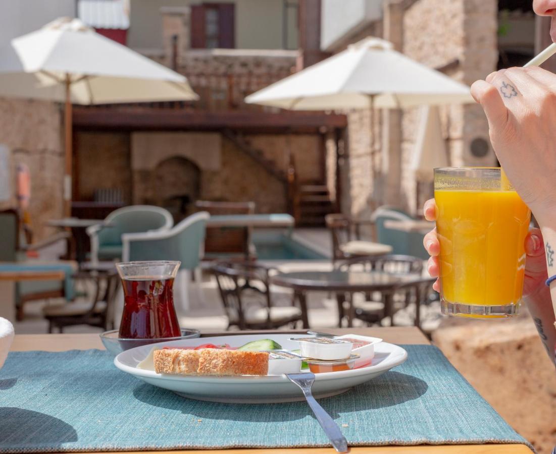 Atelya Art Hotel Antalya Bagian luar foto